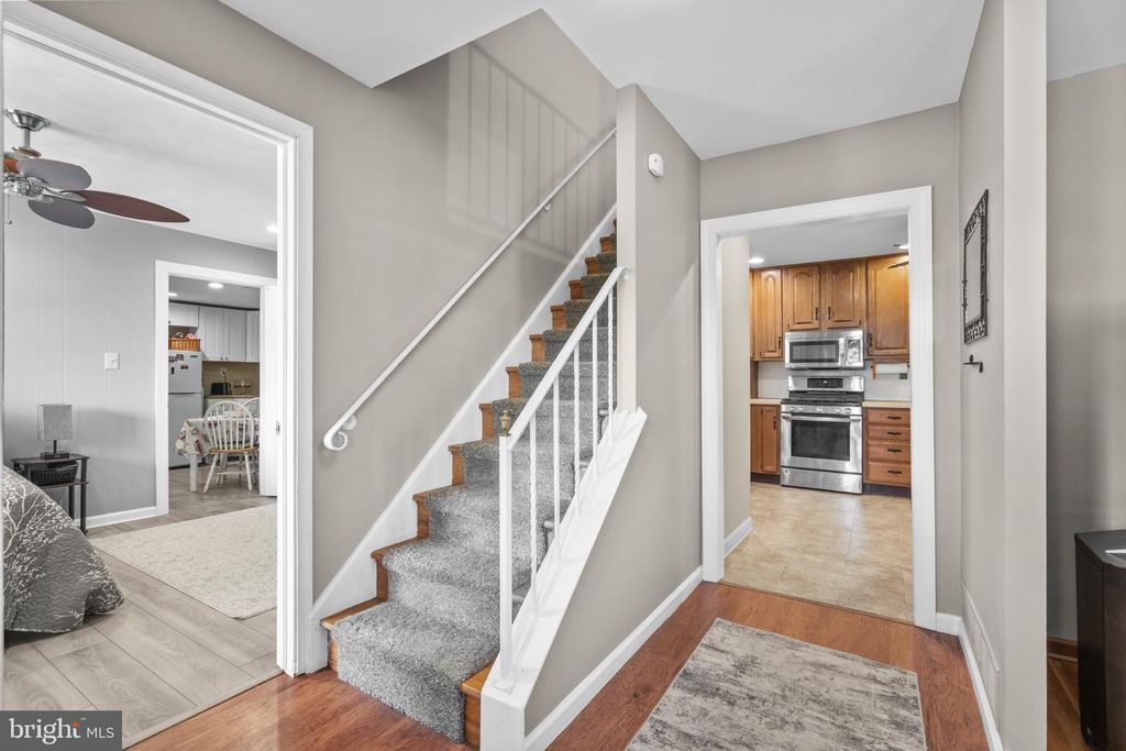 709 S OLDS, FAIRLESS HILLS, PA 19030 — photo 3