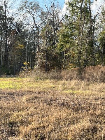 255 County Road 373, Splendora, TX 77372