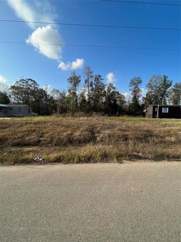 255 County Road 373, Splendora, TX 77372