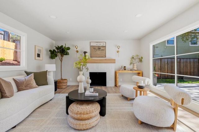 1910 Notre Dame Avenue, Belmont, CA 94002