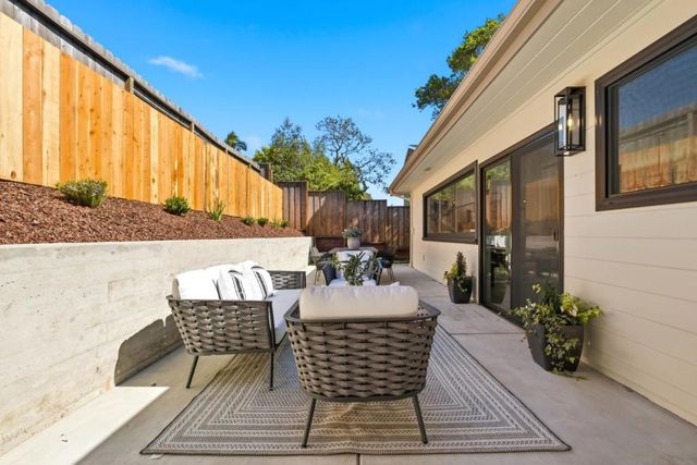 1910 Notre Dame Avenue, Belmont, CA 94002