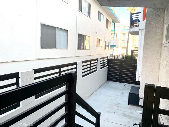 425 S Catalina Avenue 4, Redondo Beach, CA 90277