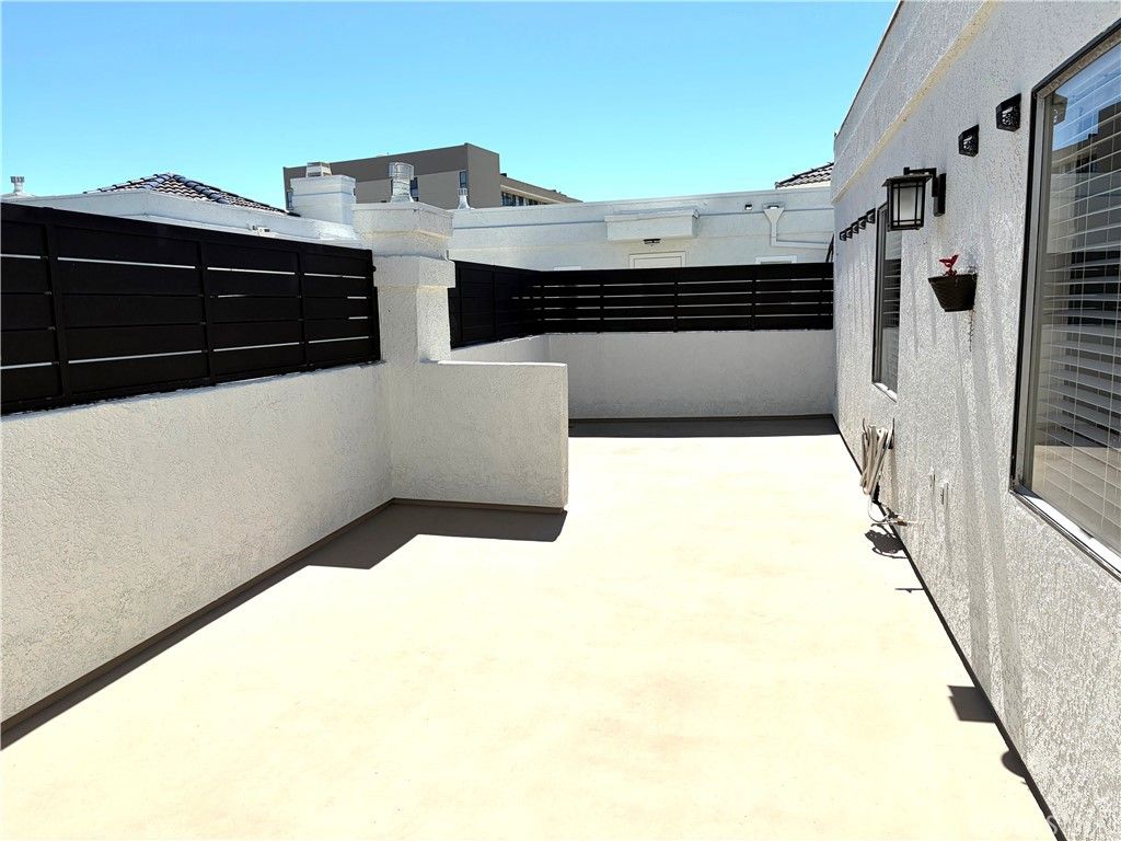 425 S Catalina Avenue 4, Redondo Beach, CA 90277