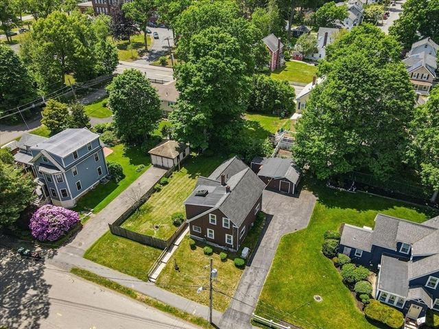 121 Oakdale Ave, Dedham, MA 02026