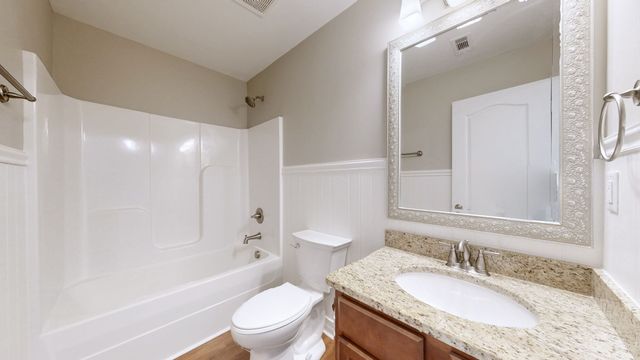 1909 Pointe Barton Dr, Lebanon, TN 37087