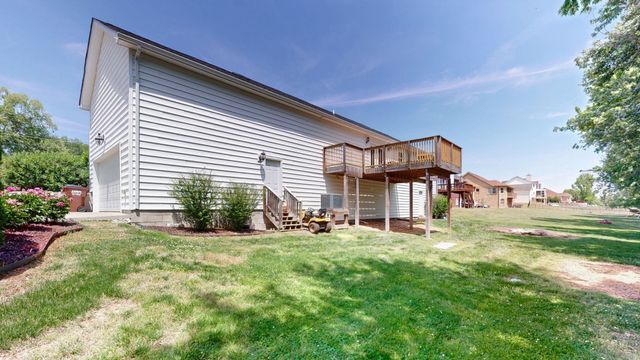 1909 Pointe Barton Dr, Lebanon, TN 37087