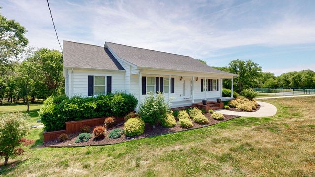 1909 Pointe Barton Dr, Lebanon, TN 37087