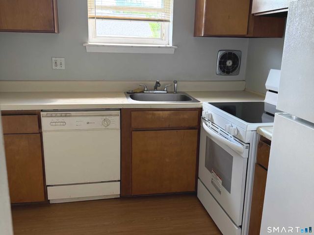 53 Wolcott Hill Road C12, Wethersfield, CT 06109