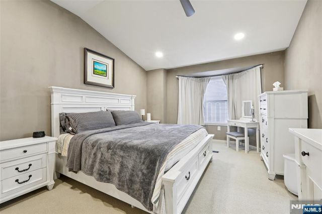 273 Roslyn Court, West New York, NJ 07093