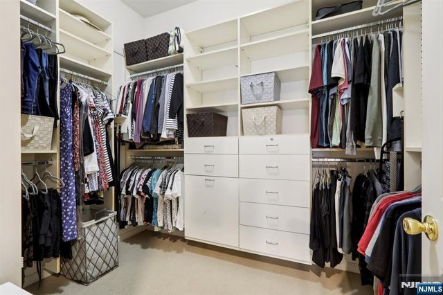 273 Roslyn Court, West New York, NJ 07093