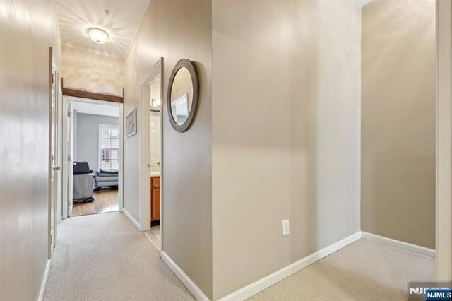 273 Roslyn Court, West New York, NJ 07093