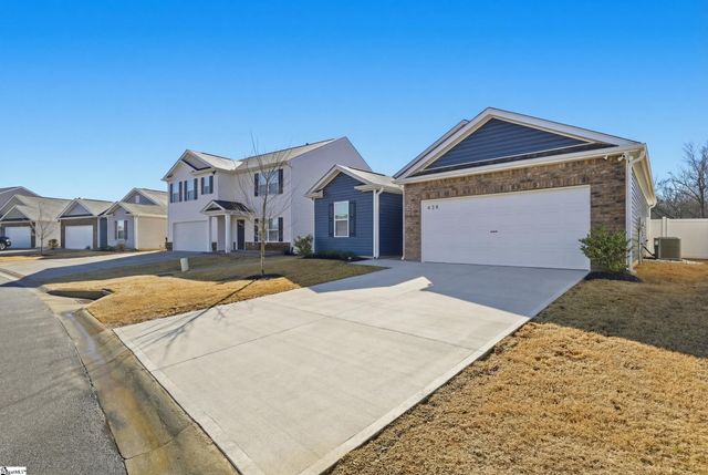 628 Ashwood Way, Easley, SC 29640