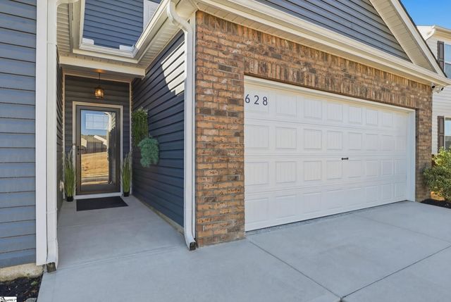 628 Ashwood Way, Easley, SC 29640