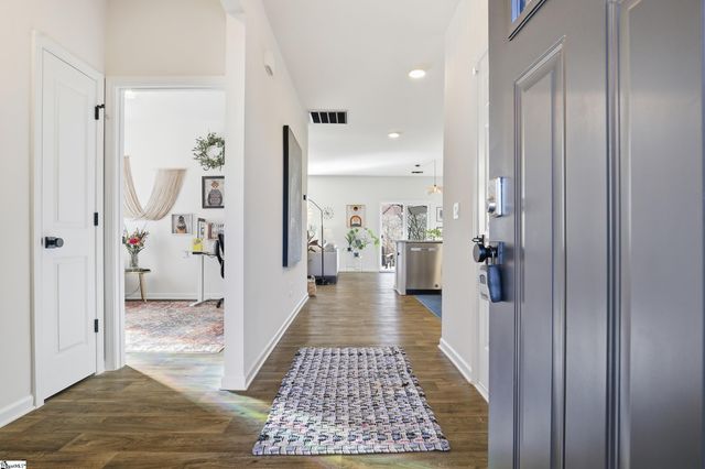 628 Ashwood Way, Easley, SC 29640