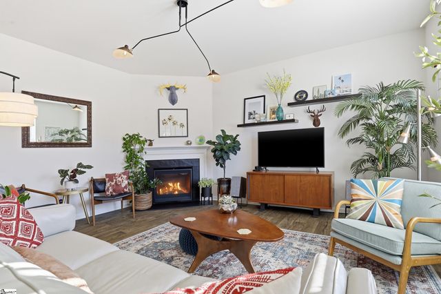 628 Ashwood Way, Easley, SC 29640