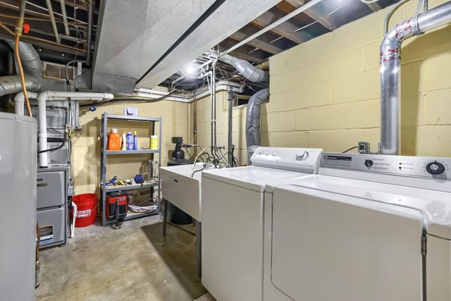 824 6th Avenue S, South Saint Paul, MN 55075
