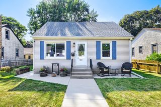824 6th Avenue S, South Saint Paul, MN 55075