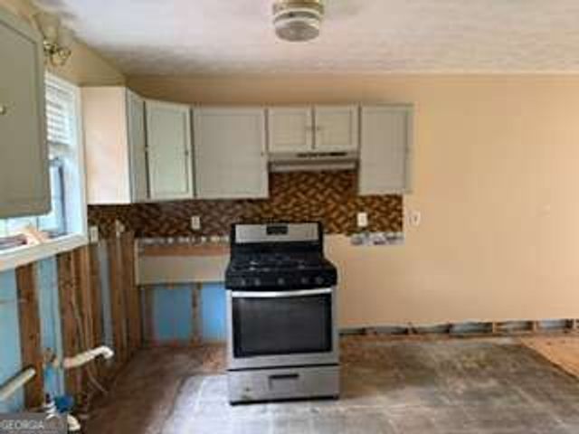 305 Creighton Avenue, Scottdale, GA 30079