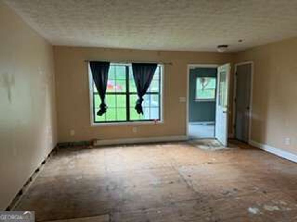305 Creighton Avenue, Scottdale, GA 30079 — photo 4