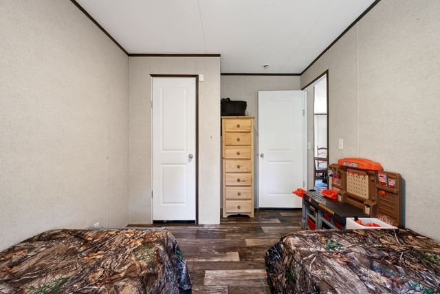372 E Airport Dr, Mcminnville, TN 37110