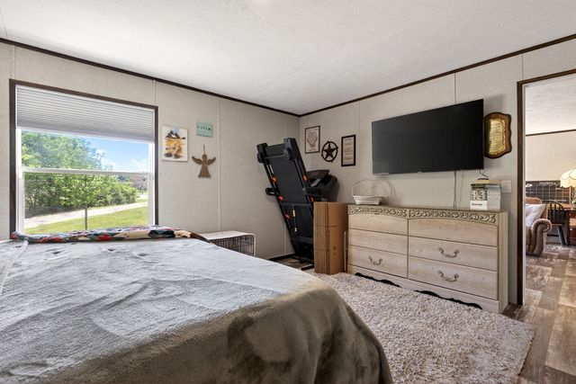 372 E Airport Dr, Mcminnville, TN 37110