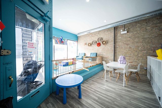 3530 W Armitage Avenue, Chicago, IL 60647