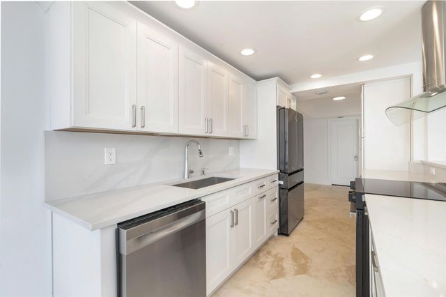 3590 S Ocean Boulevard 908, South Palm Beach, FL 33480