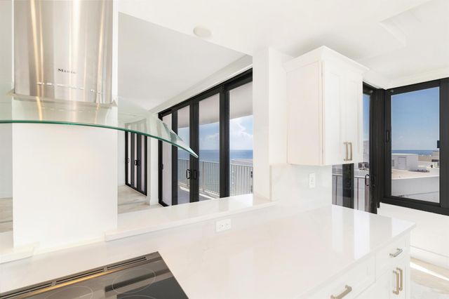 3590 S Ocean Boulevard 908, South Palm Beach, FL 33480