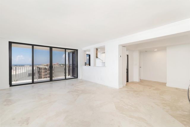 3590 S Ocean Boulevard 908, South Palm Beach, FL 33480