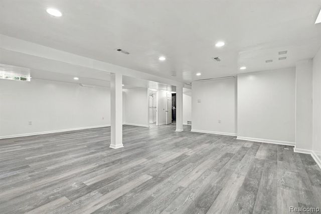 11147 Martin Road, Warren, MI 48093