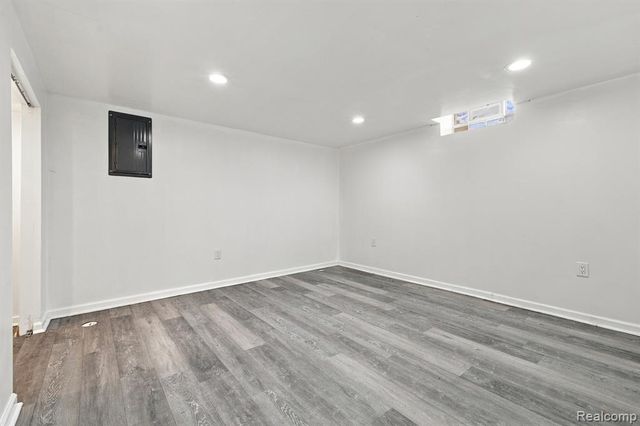 11147 Martin Road, Warren, MI 48093