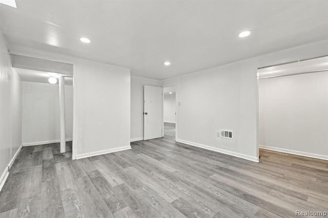 11147 Martin Road, Warren, MI 48093
