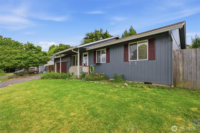 1908 Hawthorne Court, Woodland, WA 98674