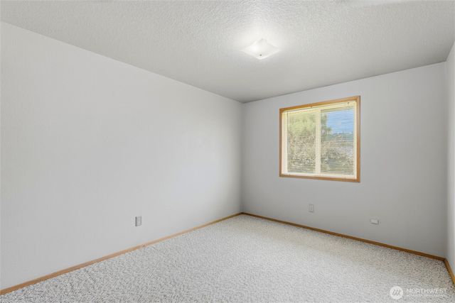 1908 Hawthorne Court, Woodland, WA 98674