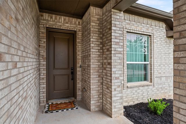 1068 Wildwood Drive, Joshua, TX 76058