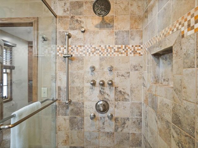 10230 Heatherridge Lane, Rockford, IL 61107