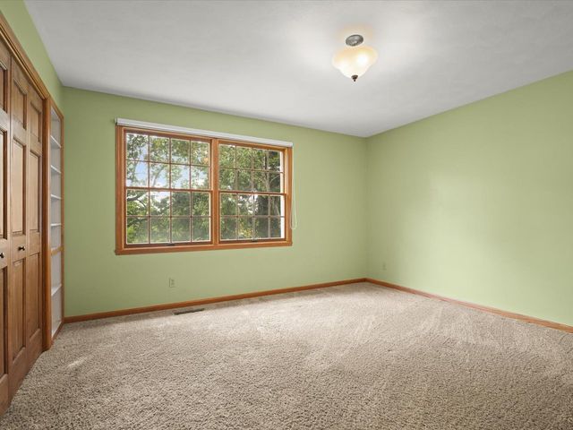 10230 Heatherridge Lane, Rockford, IL 61107
