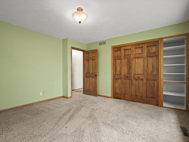 10230 Heatherridge Lane, Rockford, IL 61107
