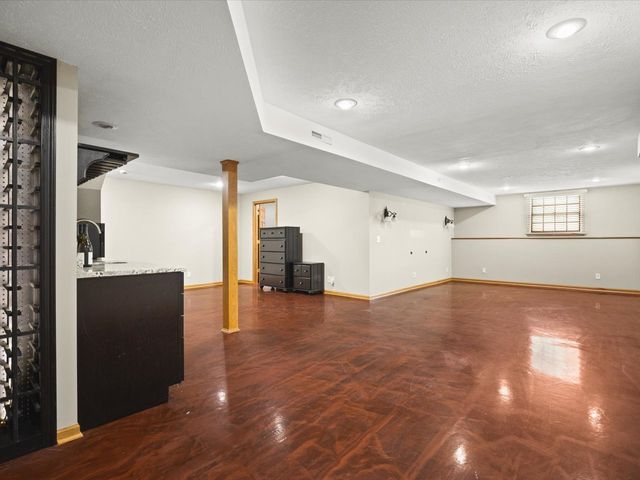 10230 Heatherridge Lane, Rockford, IL 61107