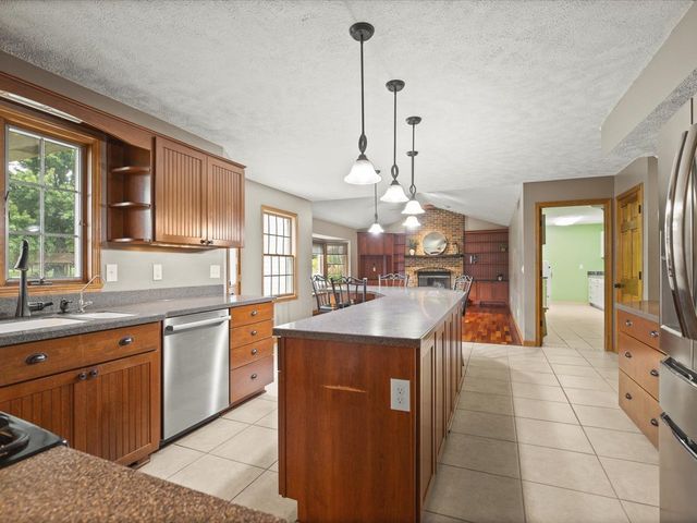 10230 Heatherridge Lane, Rockford, IL 61107