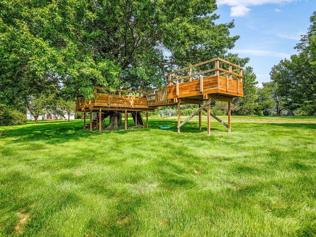 10230 Heatherridge Lane, Rockford, IL 61107