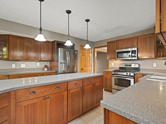 10230 Heatherridge Lane, Rockford, IL 61107