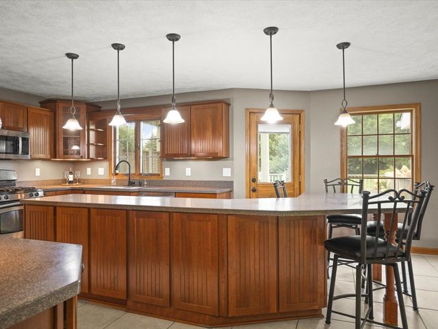 10230 Heatherridge Lane, Rockford, IL 61107