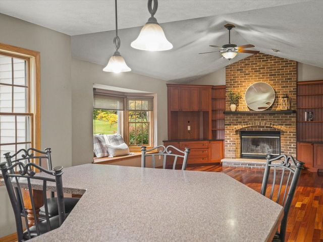 10230 Heatherridge Lane, Rockford, IL 61107