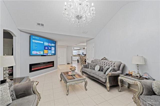 3101 E Camelia Avenue, Hidalgo, TX 78557