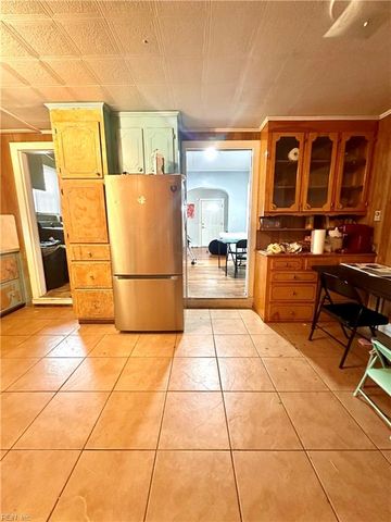 6372 Palem RD, Norfolk, VA 23513