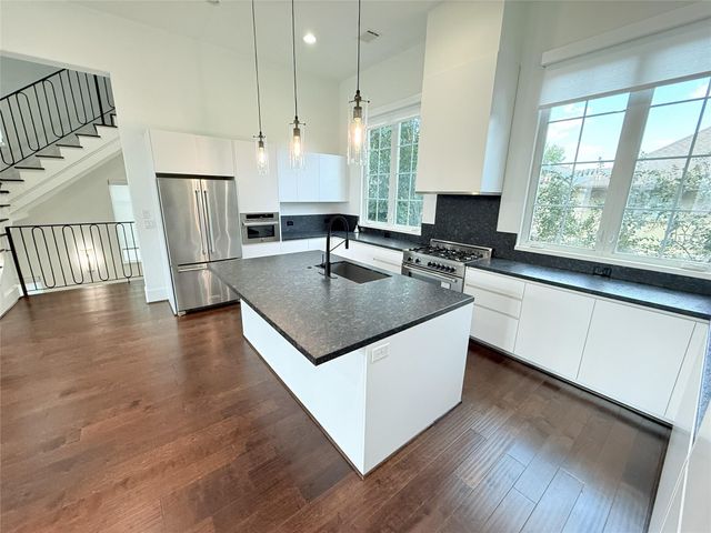 11112 Savannah Oaks Lane, Houston, TX 77043
