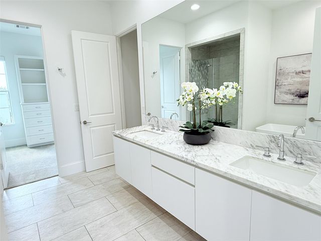 11112 Savannah Oaks Lane, Houston, TX 77043