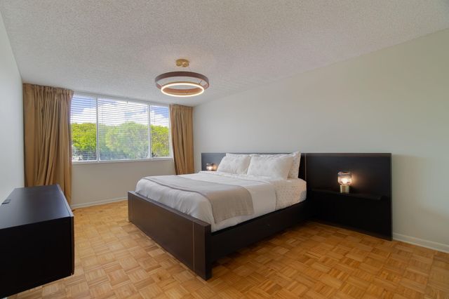 102 Half Moon Circle G2, Hypoluxo, FL 33462