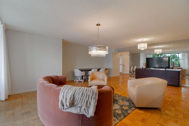 102 Half Moon Circle G2, Hypoluxo, FL 33462